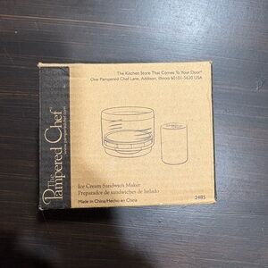 Pampered Chef Brown and Black Sandwich Maker